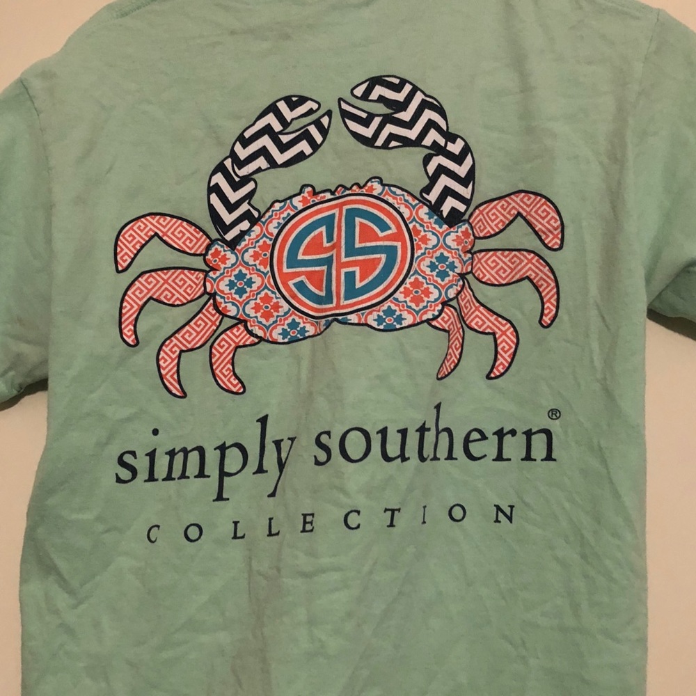 🍍 5/$15 Simply Southern Collection Crab Tee - Picture 2 of 7